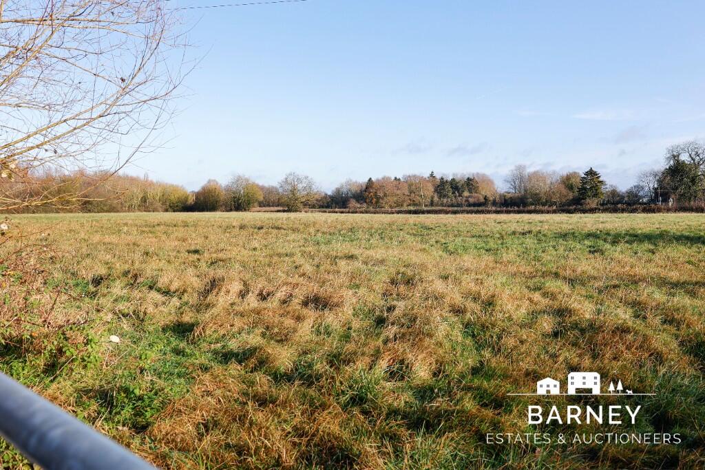 Additional property image - Mole Hill Green, CM6