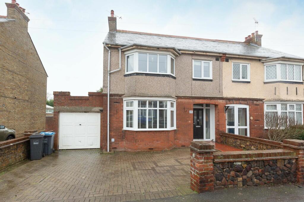5 bedroom semidetached house for sale in Beacon Road, Broadstairs, CT10