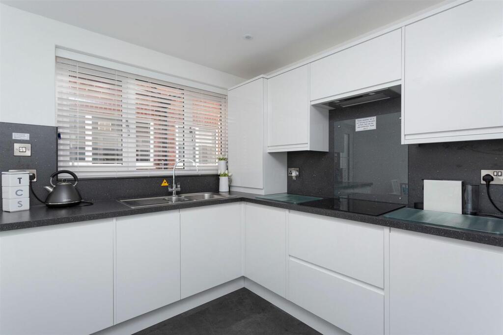 Additional property image - Luton Avenue, Broadstairs, CT10