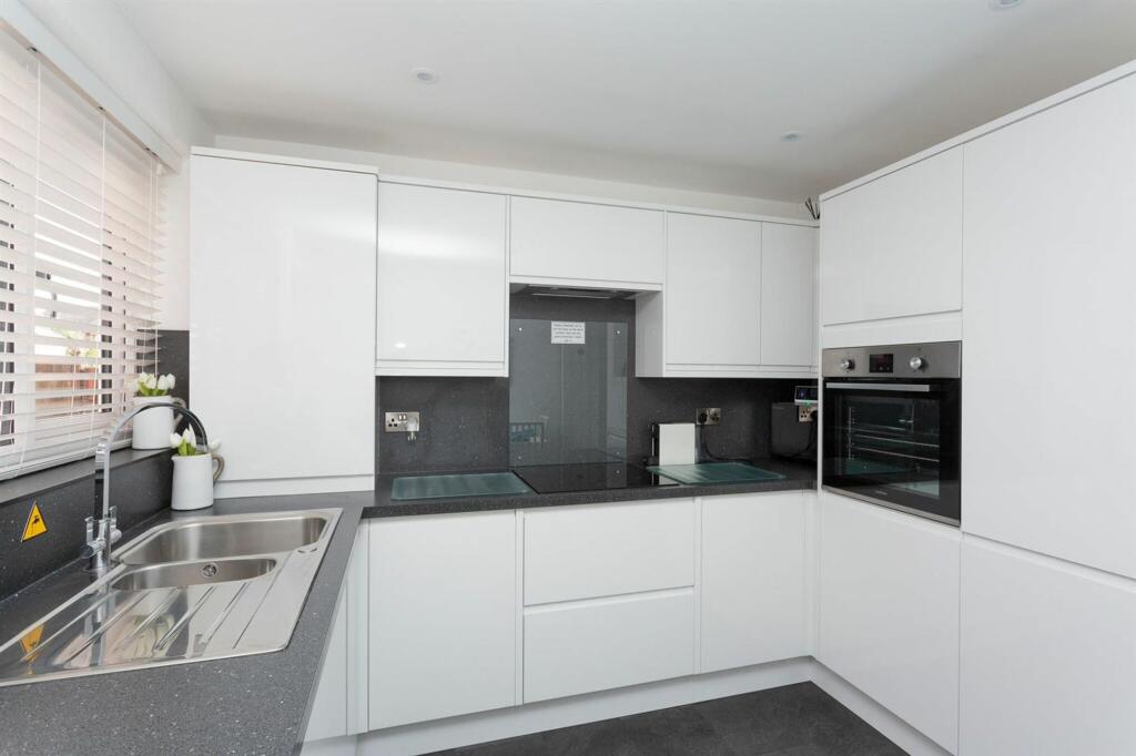 Additional property image - Luton Avenue, Broadstairs, CT10