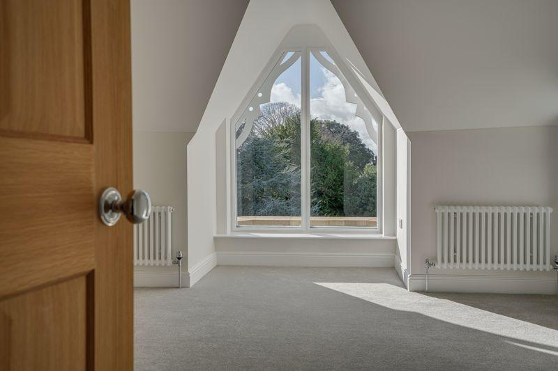 4 bedroom semidetached house for sale in Crescent Road, Alverstoke, PO12