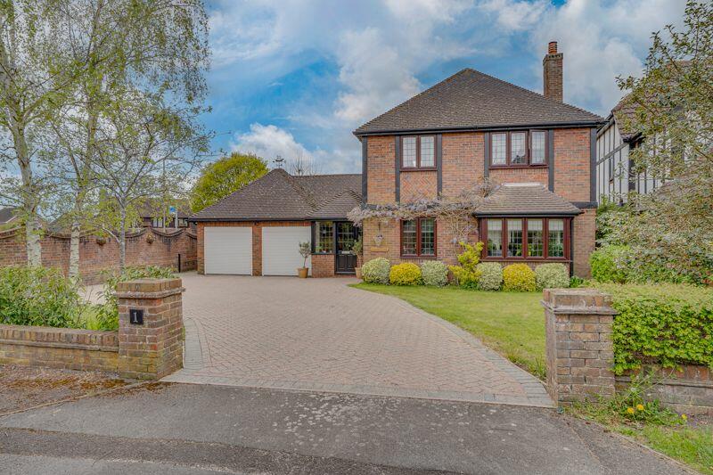 4 bedroom detached house for sale in Saxon Close, Warsash , SO31