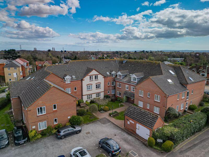 Main image of property: Dove Gardens, Southampton