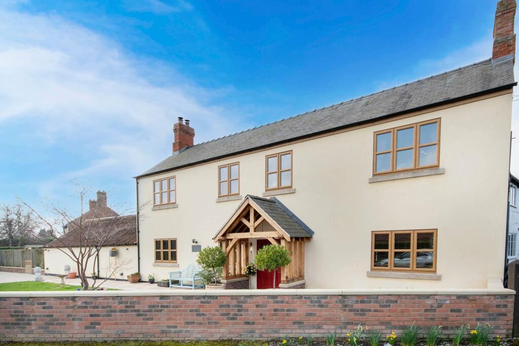 5 bedroom detached house for sale in Treswell Road, Rampton, Retford, DN22