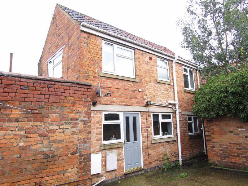 2 bedroom detached house for sale in Grove Street, Retford, DN22