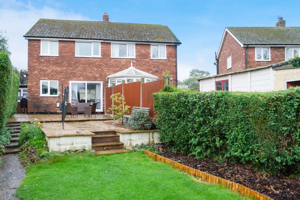 3 bedroom semidetached house for sale in Crowmere Road, Shrewsbury SY2