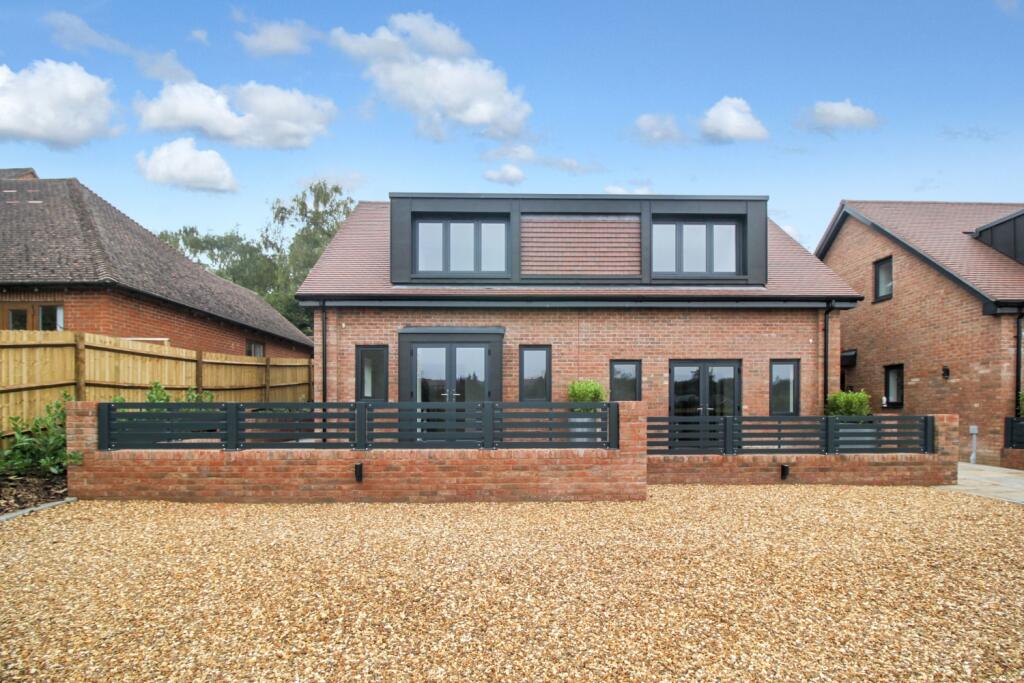 3 bedroom semidetached house for sale in 3 Kings Walks, Boyne Rise