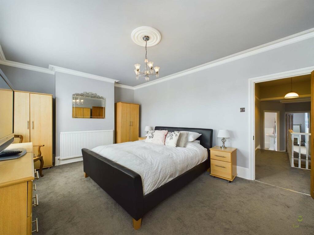 Additional property image - Upton Road, Bexleyheath DA6 8LQ