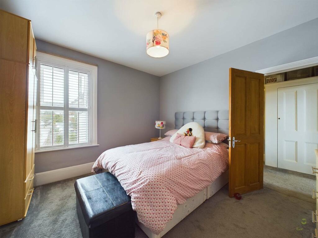 Additional property image - Upton Road, Bexleyheath DA6 8LQ