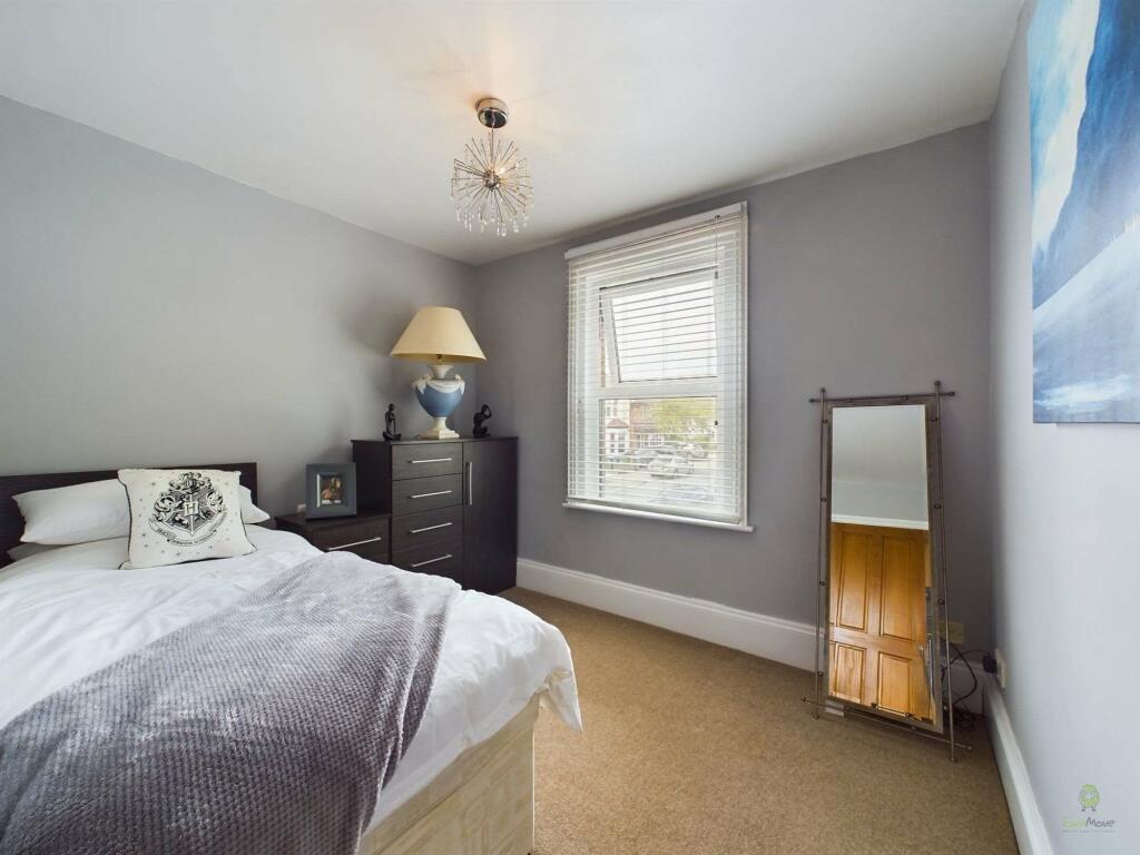 Additional property image - Upton Road, Bexleyheath DA6 8LQ