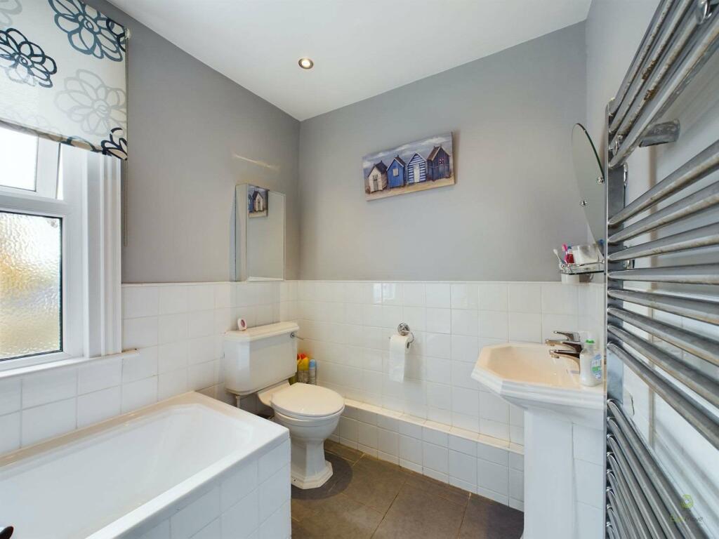 Additional property image - Upton Road, Bexleyheath DA6 8LQ