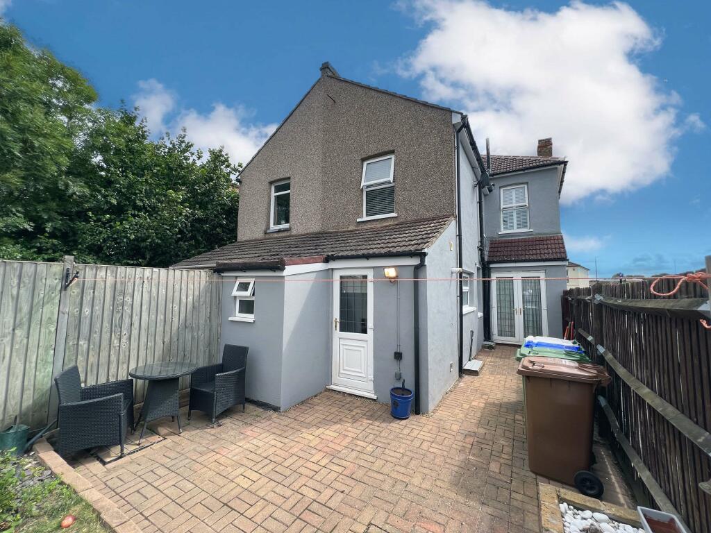 Additional property image - Upton Road, Bexleyheath DA6 8LQ
