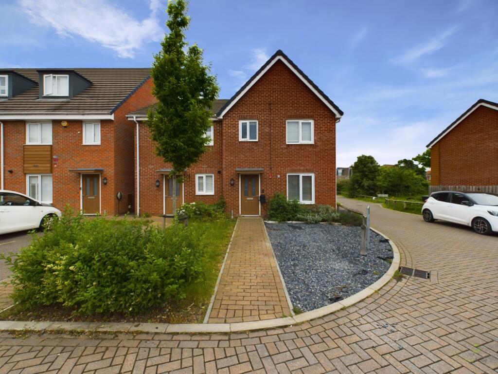 3 bedroom semidetached house for sale in Tyndal Way, Dartford, Kent, DA1