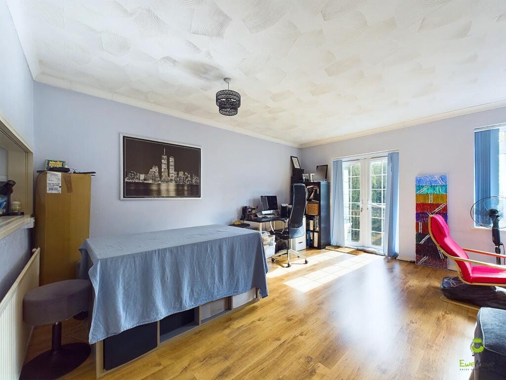 Additional property image - Bexley Road, Erith, Kent, DA8