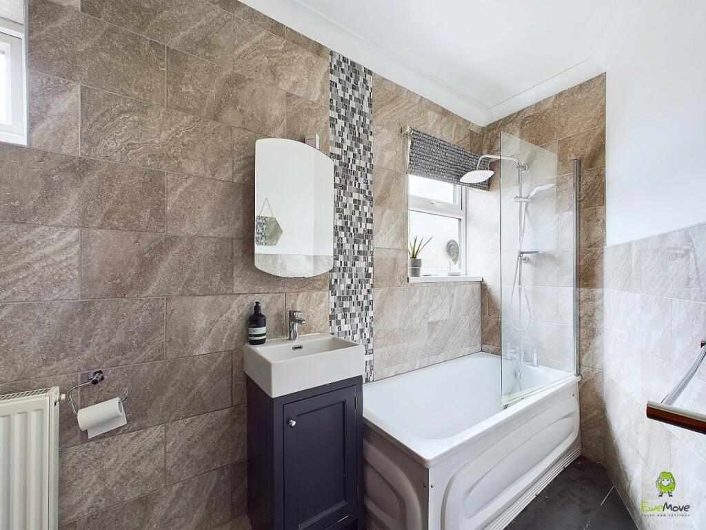 Additional property image - Long Lane, Bexleyheath, Kent, DA7