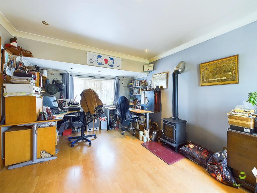 Additional property image - 43 BURNHAM CRESCENT, Dartford