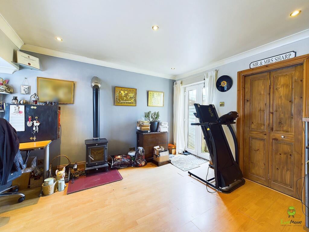 Additional property image - 43 BURNHAM CRESCENT, Dartford