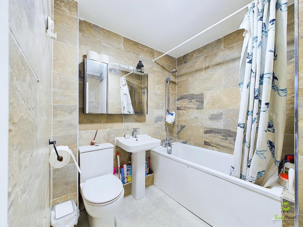 Additional property image - Belvedere Court, Laymarsh Close, Belvedere, Kent, DA17