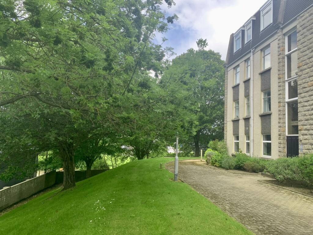 Main image of property: 42 Linksfield Gardens, Aberdeen, AB24 5PF