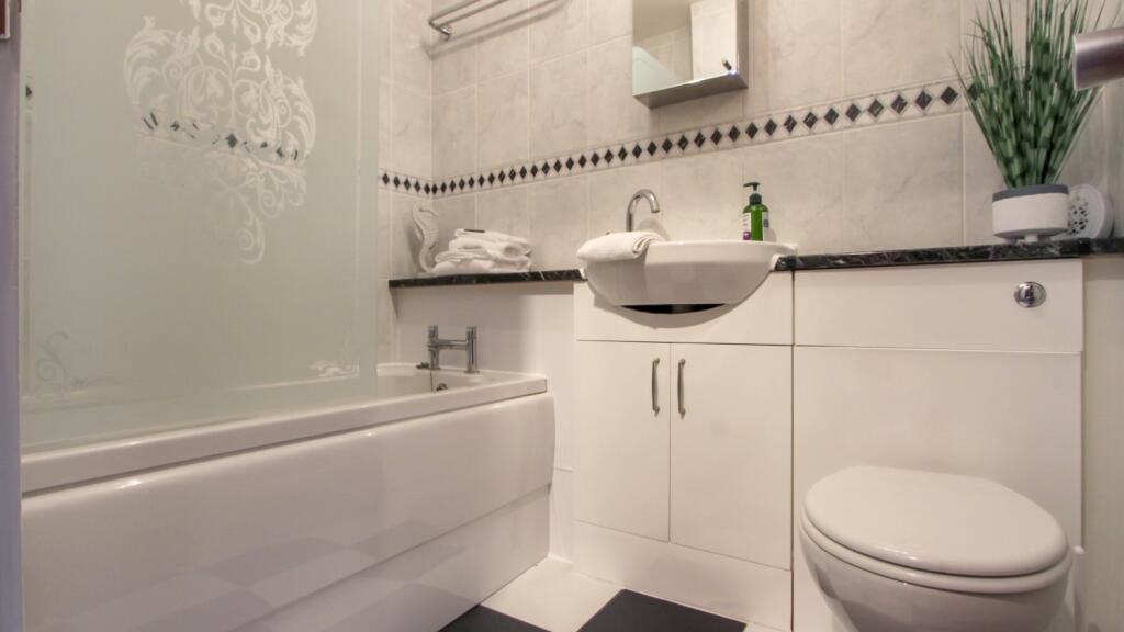 Additional property image - 42 Linksfield Gardens, Aberdeen, AB24 5PF