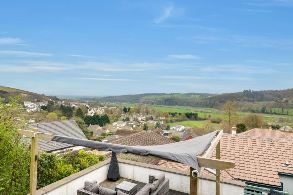 4 bedroom detached house for sale in Mount Pleasant, Tawton