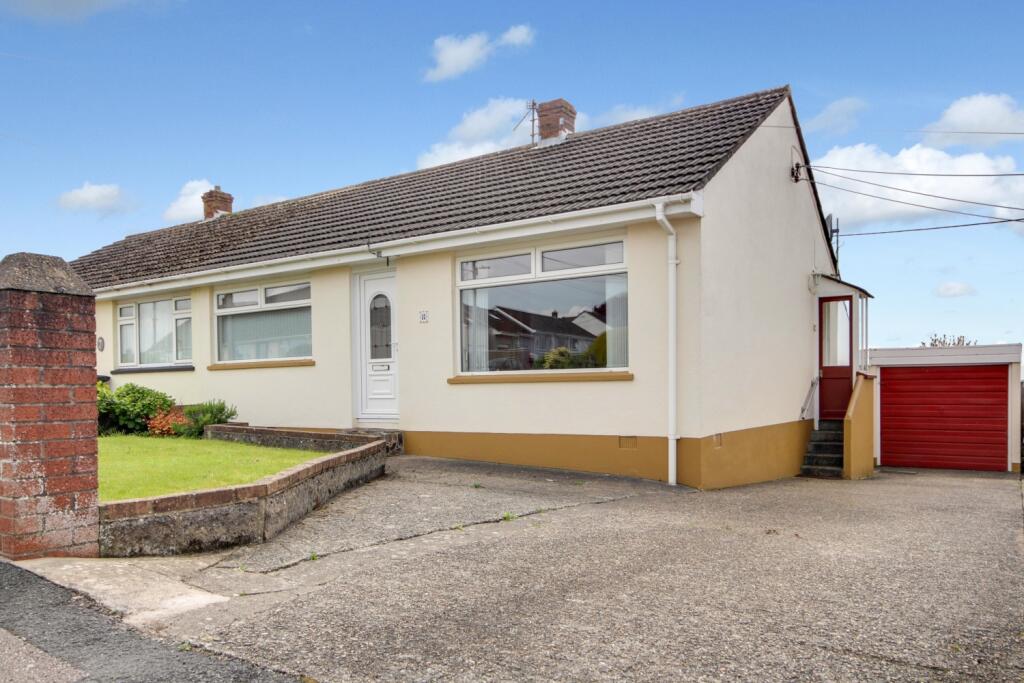 2 bedroom semidetached bungalow for sale in Chanters Hill, Barnstaple