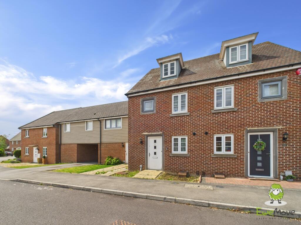 Main image of property: BENHAM ROAD, BASINGSTOKE, HAMPSHIRE, RG24