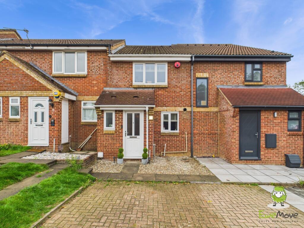 Main image of property: LITTLE COPSE CHASE, CHINEHAM, BASINGSTOKE, HAMPSHIRE, RG24