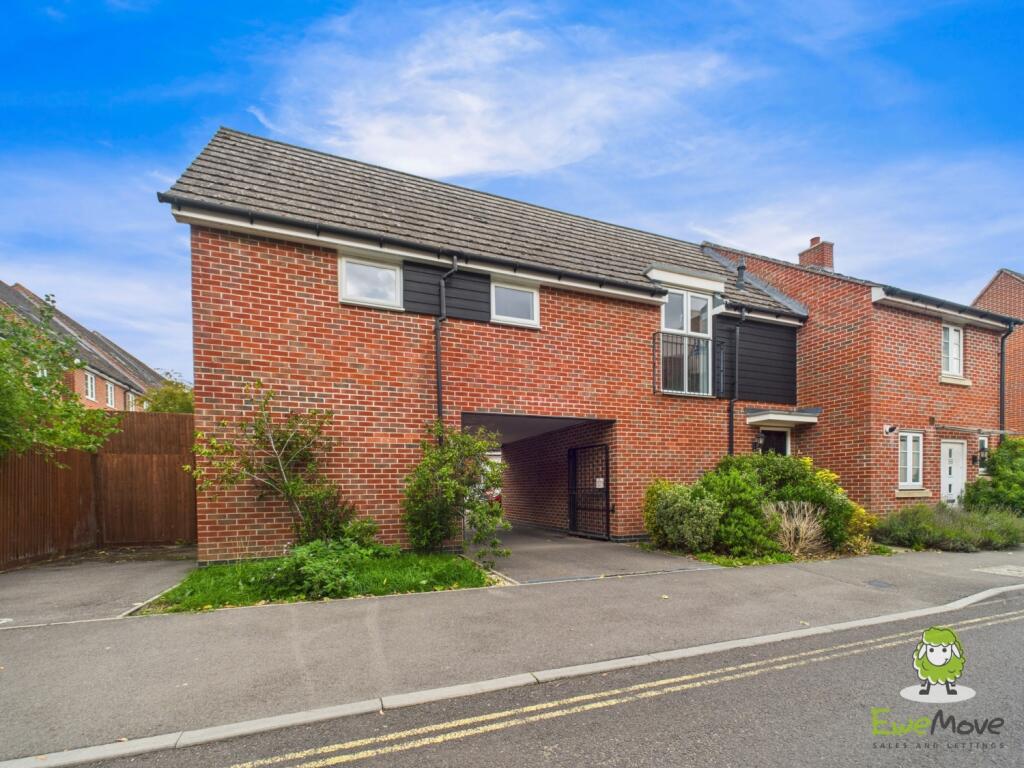 Main image of property: Sinclair Drive, Basingstoke, Hampshire, RG21
