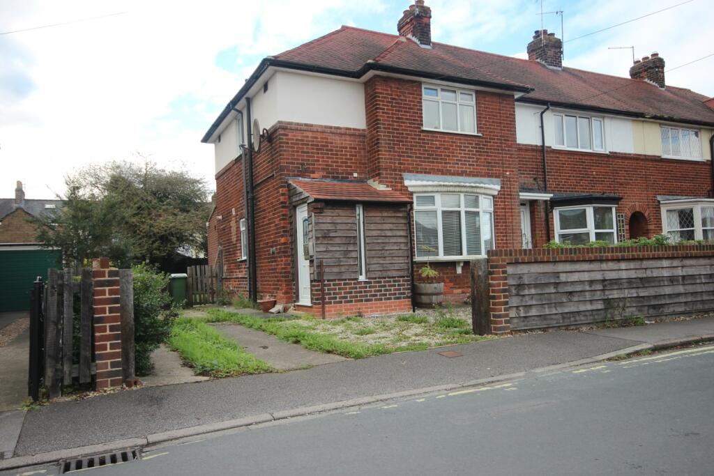 Main image of property: 41 Norwood Far Grove, Beverley