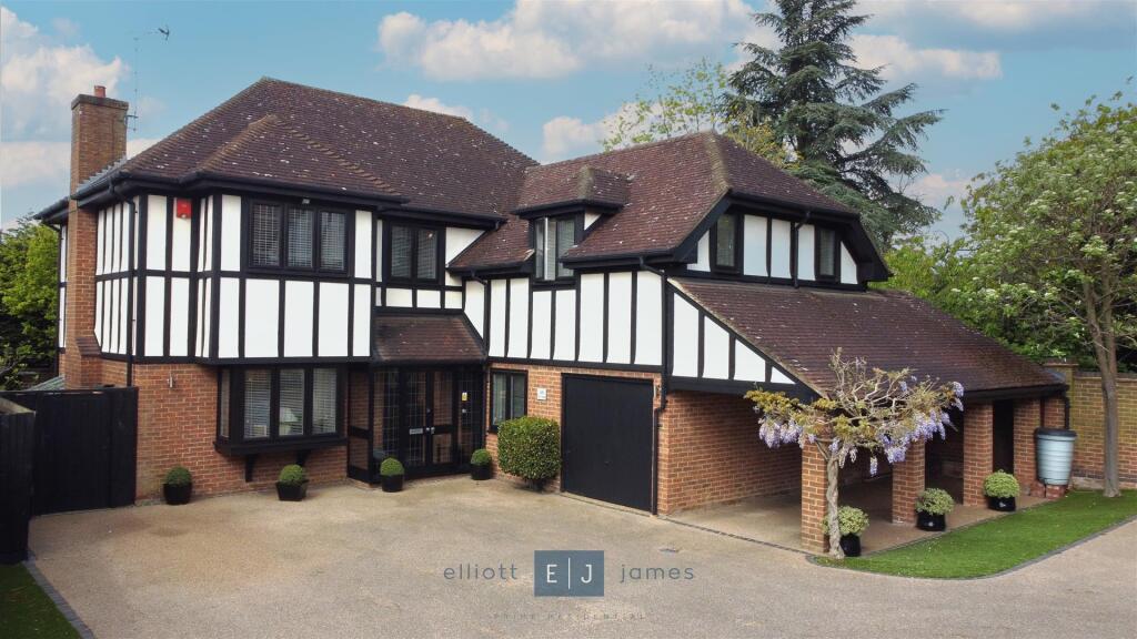 Main image of property: The Lindens, Loughton