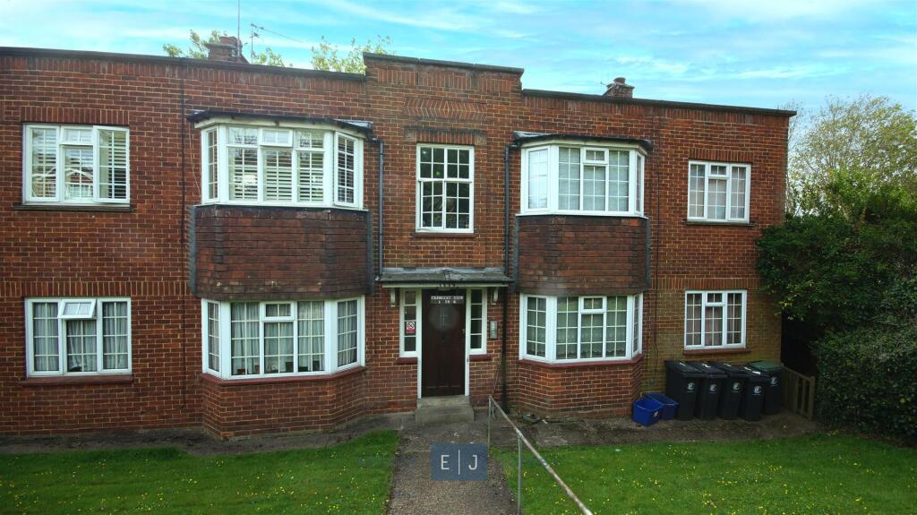 Main image of property: Crescent View, High Road, Loughton
