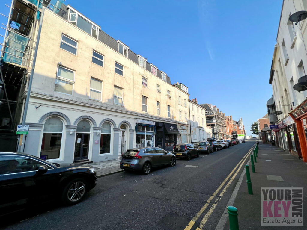 2 bedroom flat for sale in Cheriton Place, Folkestone, Kent CT20 2AZ, CT20