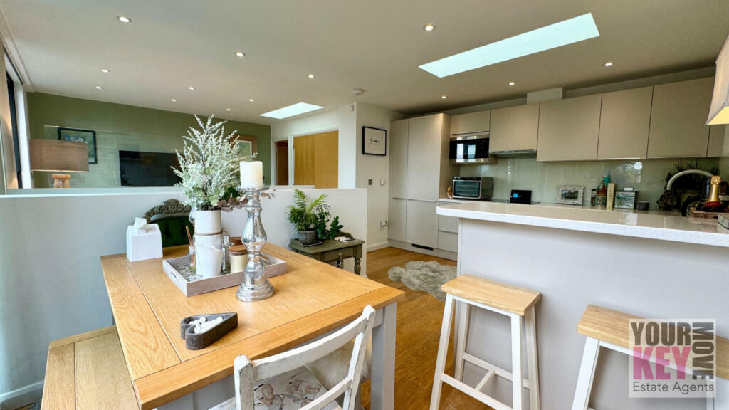 Additional property image - The Hyde, Dental Street, Hythe, Kent, CT21 5LJ