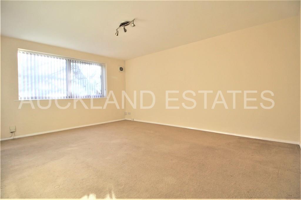 Additional property image - Alderman Close, Welham Green