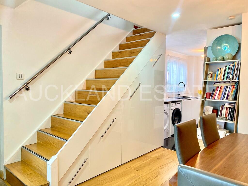 Additional property image - Vincenzo Close, Welham Green