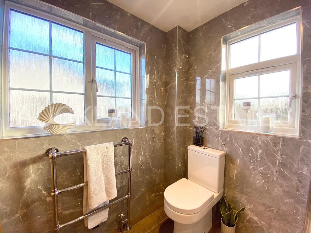 Additional property image - Vincenzo Close, Welham Green
