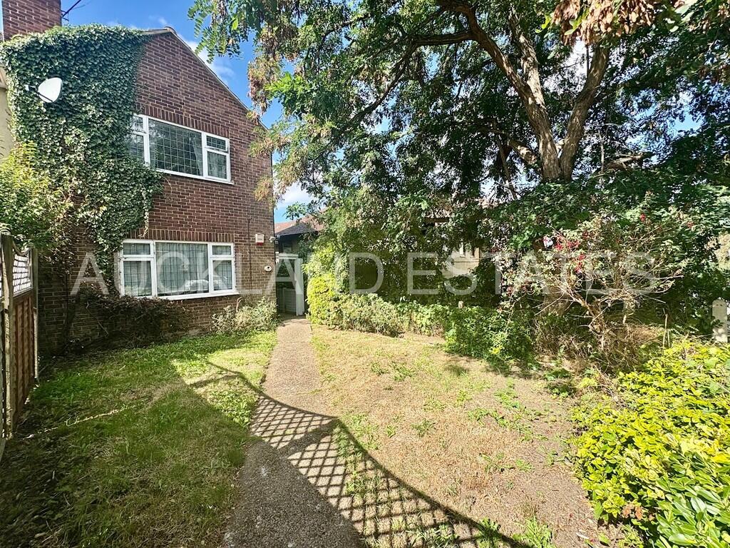 Main image of property: Hatfield Road, Potters Bar