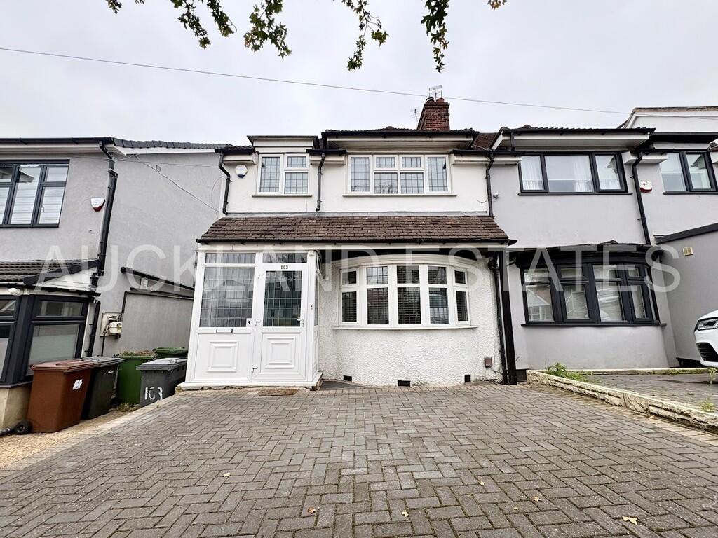 Main image of property: Park Avenue, Potters Bar