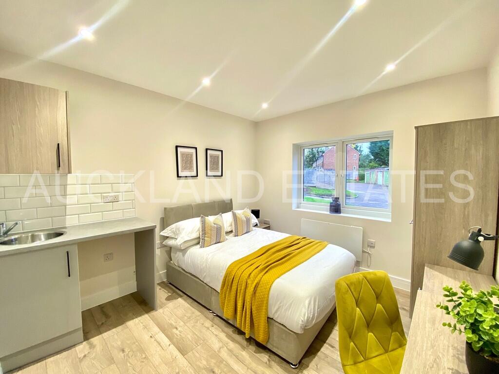 Main image of property: Oakmere Avenue, Potters Bar