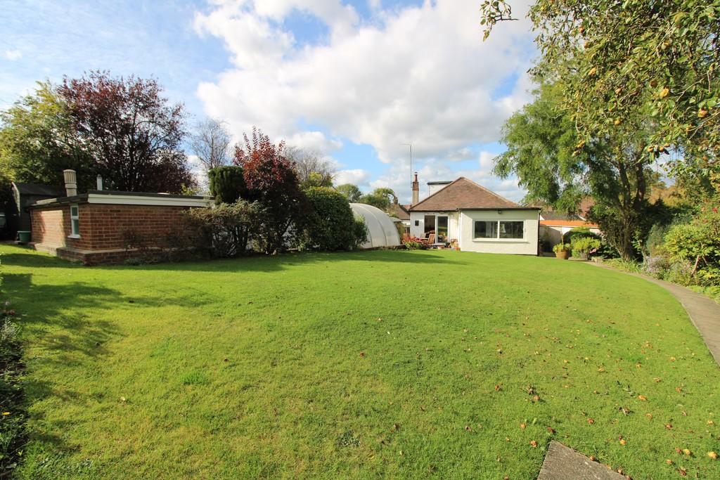 4 bedroom detached bungalow for sale in The Close, Potters Bar, EN6