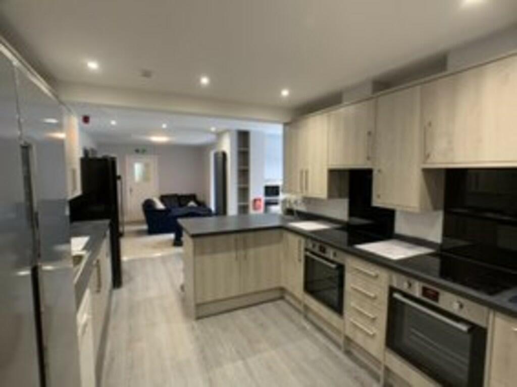 Main image of property: East Parade, Heworth