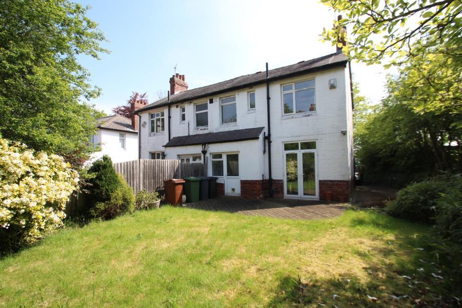 3 bedroom semidetached house for sale in Scott Hall Road, Leeds, LS7