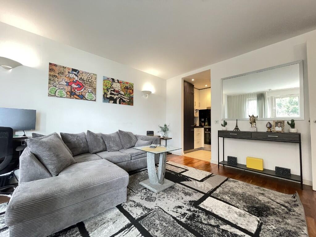Main image of property: Fairmont Avenue, London, E14