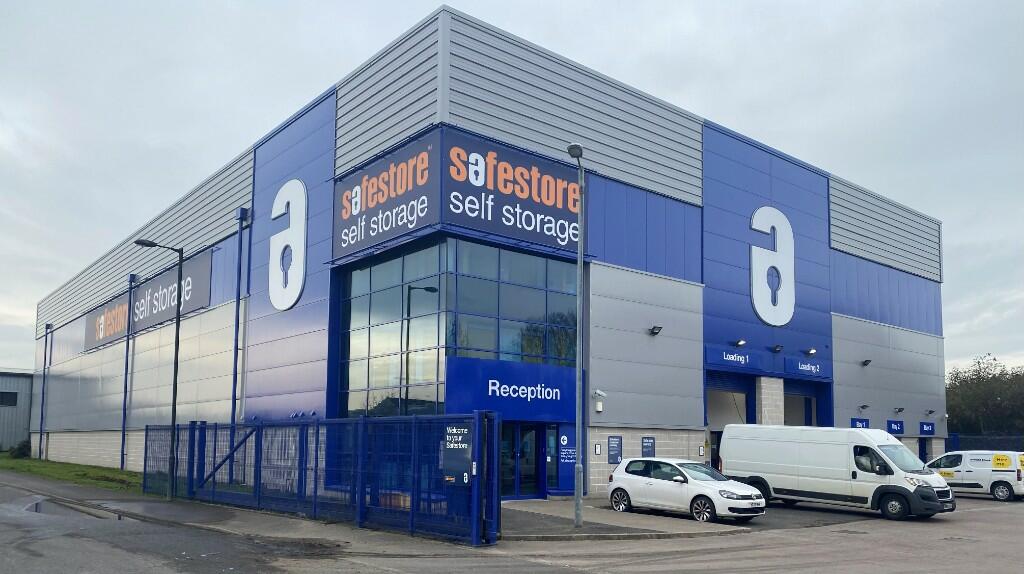 Storage facility to lease in Safestore Self Storage, Dalmarnock Road