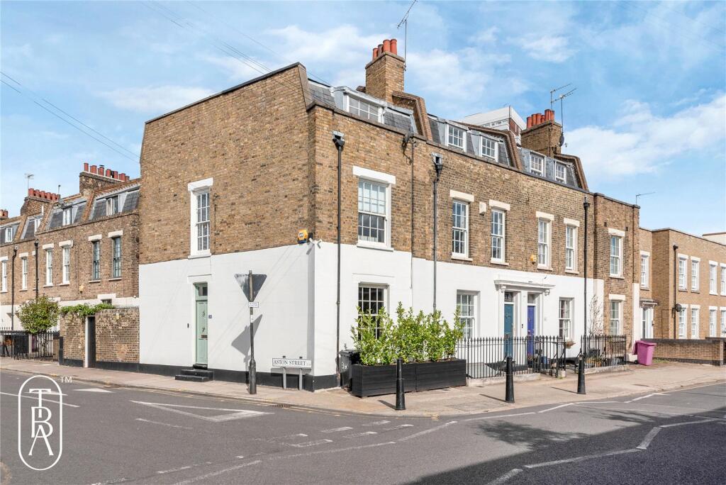 Main image of property: Salmon Lane, London, E14
