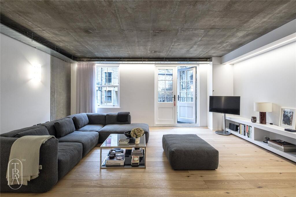 Main image of property: New Inn Broadway, London, EC2A