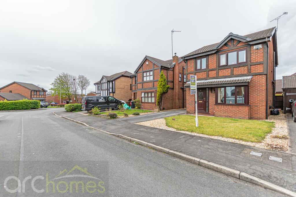 3 bedroom detached house for sale in Aldford Drive, Atherton