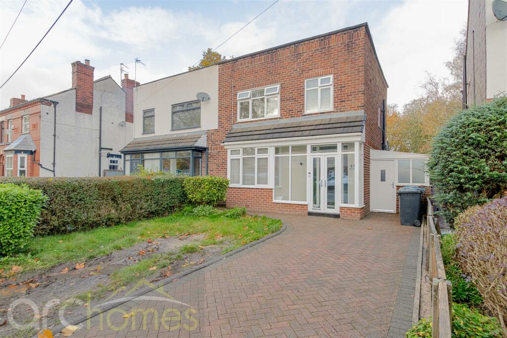 3 bedroom semidetached house for sale in Manchester Road, Leigh, WN7