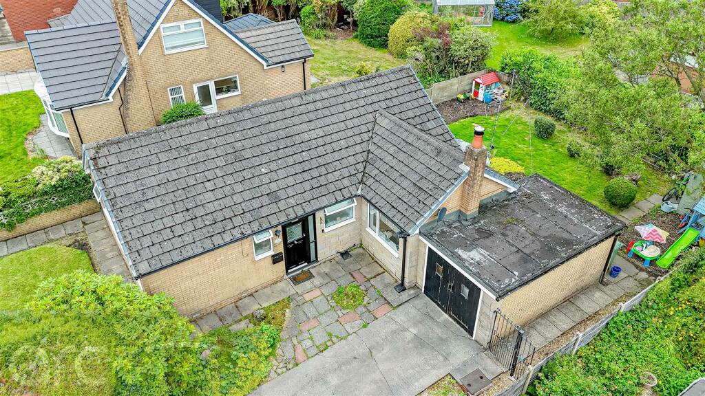 3 bedroom detached bungalow for sale in Millers Lane, Atherton